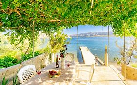 Bepic Quiet Location On A Beautiful Bay